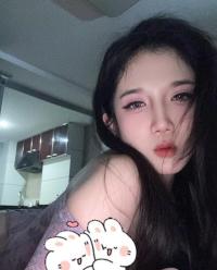 大胸漂亮年轻小姐姐