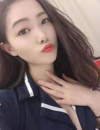 甜美型小美女