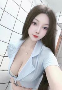 性感大胸小姐姐