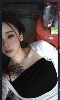 惠城舌吻旗袍骚女