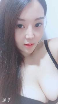 花都D杯波霸奶茶妹