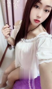 制服风骚水多美女