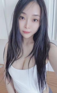 丰满迷人大奶御姐